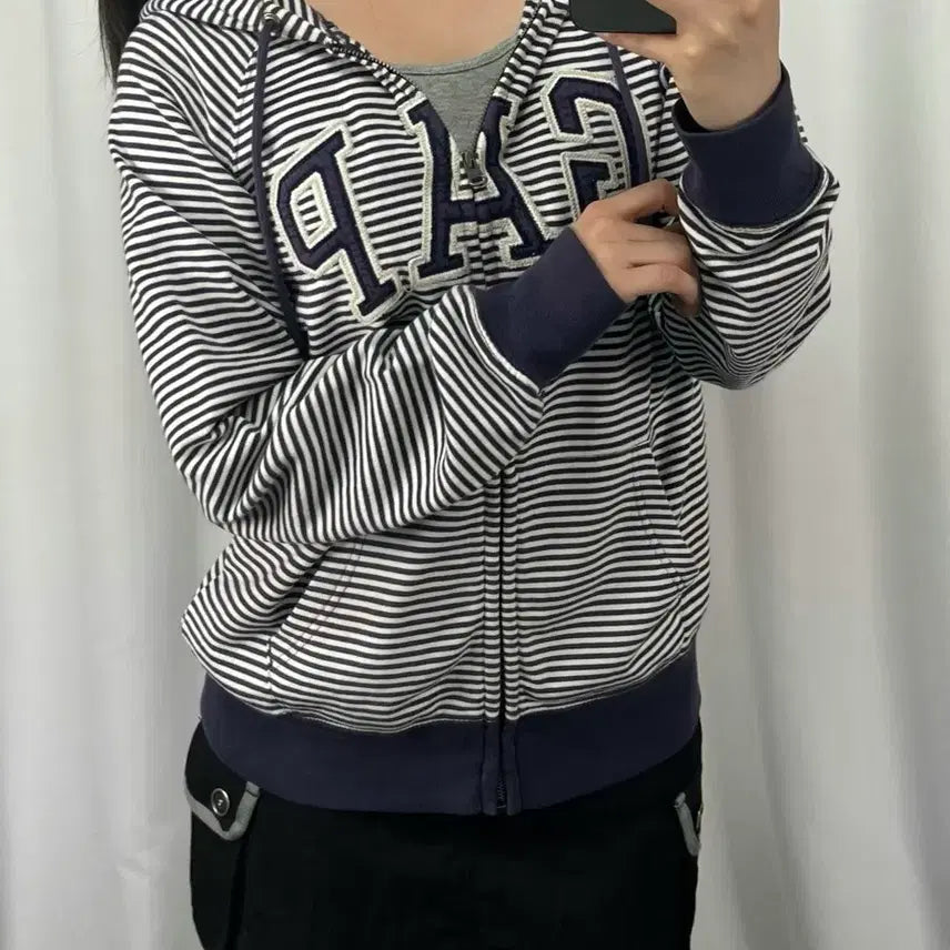 [SOLD OUT] 갭 스트라이프 빅로고 후드집업