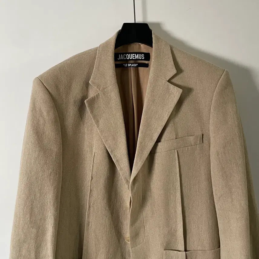 [SOLD OUT] 자크뮈스 라 베스테 스퀘어 린넨 블레이저 (on.1026)