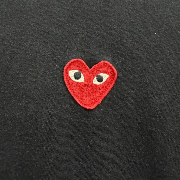 [SOLD OUT] (M) 꼼데가르송 레드와펜 반팔 티셔츠 블랙
