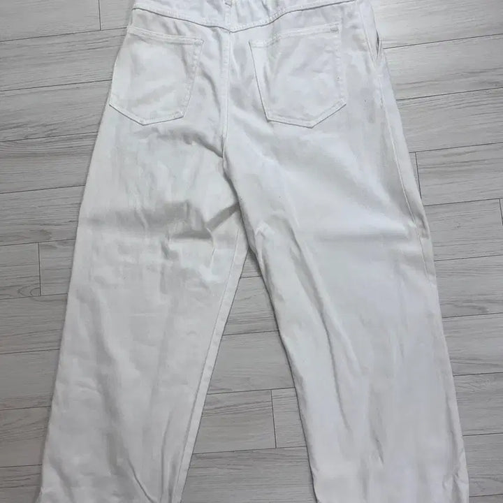 [SOLD OUT] 매너그램 원플리트 화이트 팬츠 32