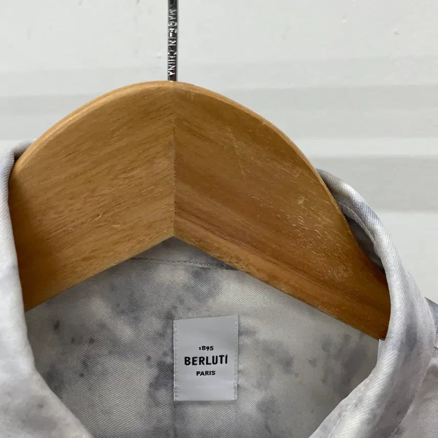[SOLD OUT] BERLUTI 벨루티 멀버리 실크100% 아이스 그레이 셔츠 39사이즈