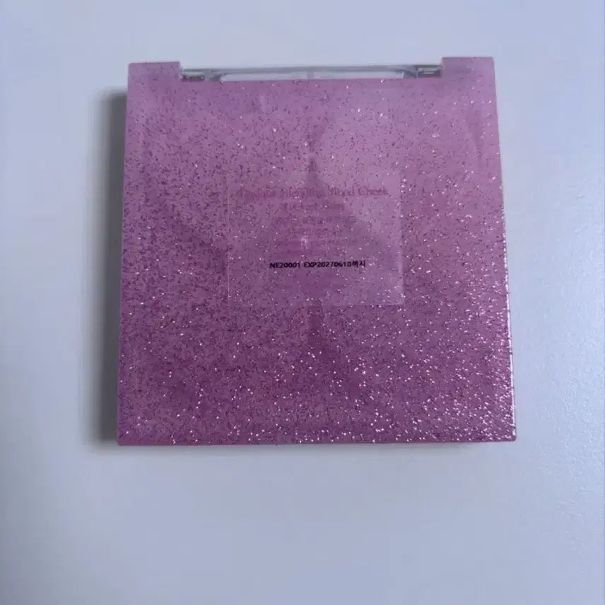 [SOLD OUT] 새상품 데이지크 하트블러셔치크