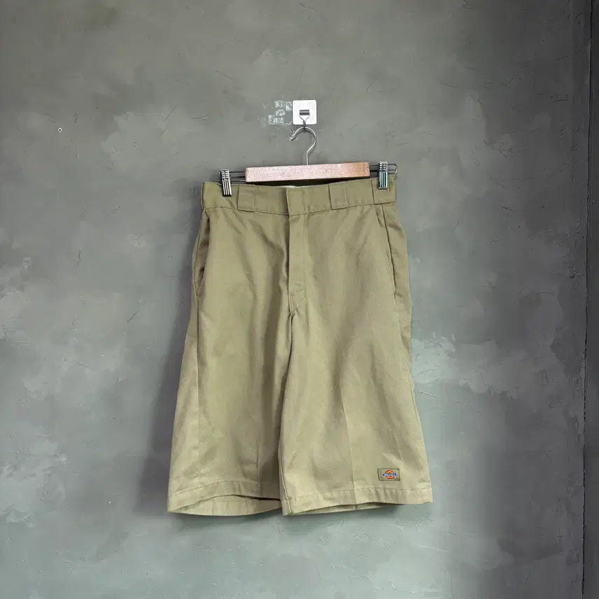 [SOLD OUT] 디키즈 버뮤다 팬츠 반바지 베이지