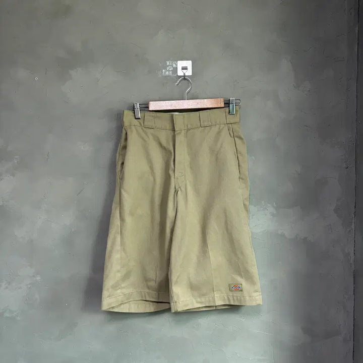 [SOLD OUT] 디키즈 버뮤다 팬츠 반바지 베이지