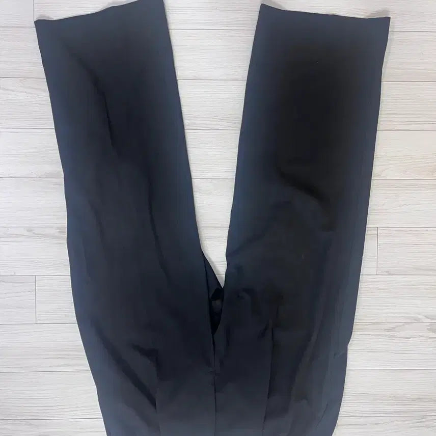 [SOLD OUT] 무탠다드 리얼 와이드핏 블랙 팬츠
