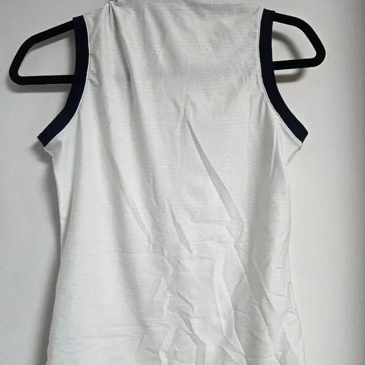 [SOLD OUT] 정품 새상품 아디다스 여성 민소매 폴로티 S 사이즈 흰색
