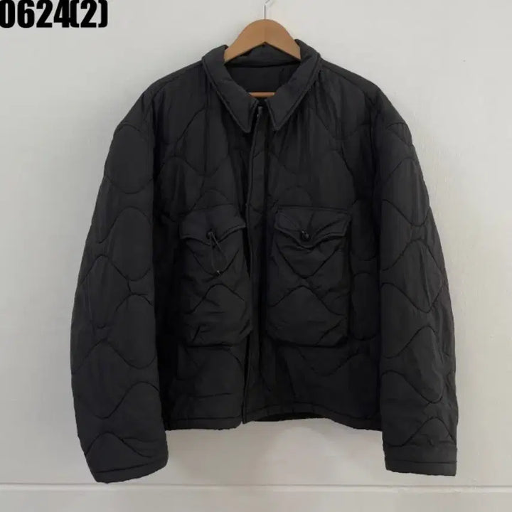 [SOLD OUT] 비슬로우 블랙 퀼팅 자켓