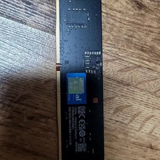 [SOLD OUT] Crucial 8GB DDR5-5600 미개봉팝니다