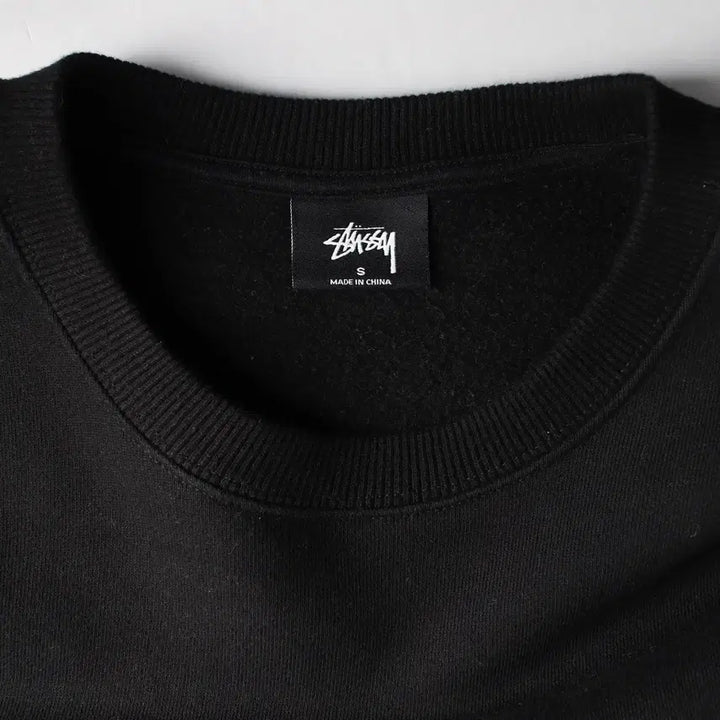 [SOLD OUT] 스투시 우먼즈 오큘러 크루넥 맨투맨