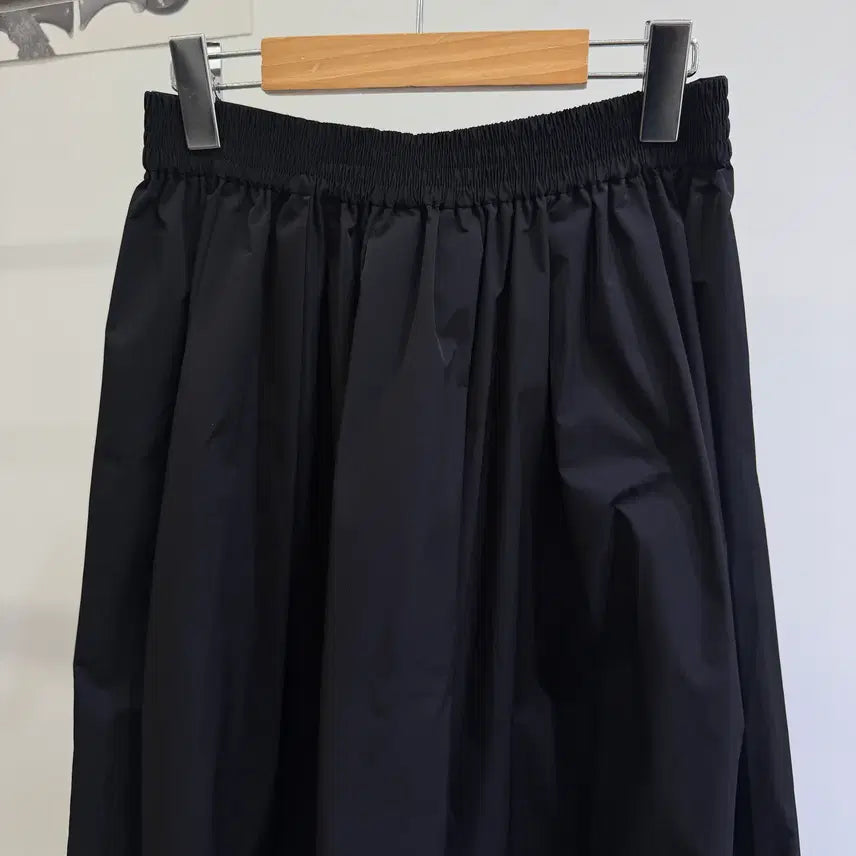 [BUNJANG] LESSAGE Black Long Skirt (Made in Japan) / LESSAGE (Made in Japan) 블랙 롱스커트