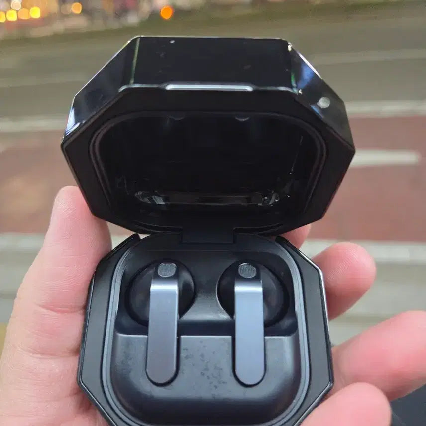 [BUNJANG] Samsung Galaxy Buds 4 General Type Black / 갤럭시버즈4 일반형