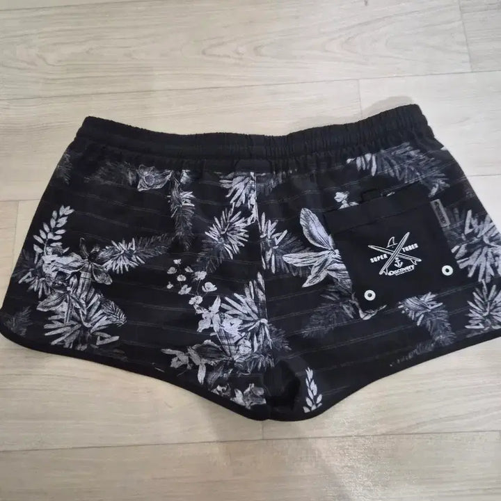 [BUNJANG] Discovery Floral Print Shorts / 디스커버리 반바지 플로럴 프린트 27