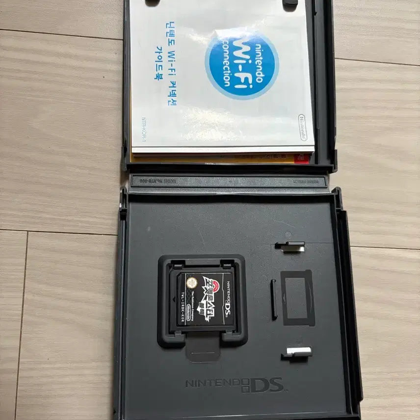 [BUNJANG] Nintendo Pokémon Black Version DS Game Cartridge with Case / 닌텐도 포켓몬스터 블랙 DS 게임 케이스 + 칩