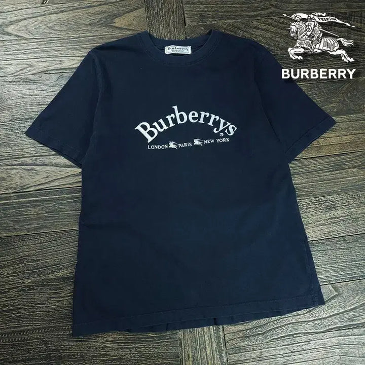 [BUNJANG] Burberry Vintage Logo Print Relaxed Fit T-Shirt Navy / 빈티지 버버리 로고 프린팅 루즈핏 반팔티 네이비 P01796