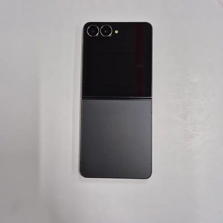 [BUNJANG] Samsung Galaxy Z Flip 7 Black 256GB / 갤럭시Z플립7 블랙 256GB