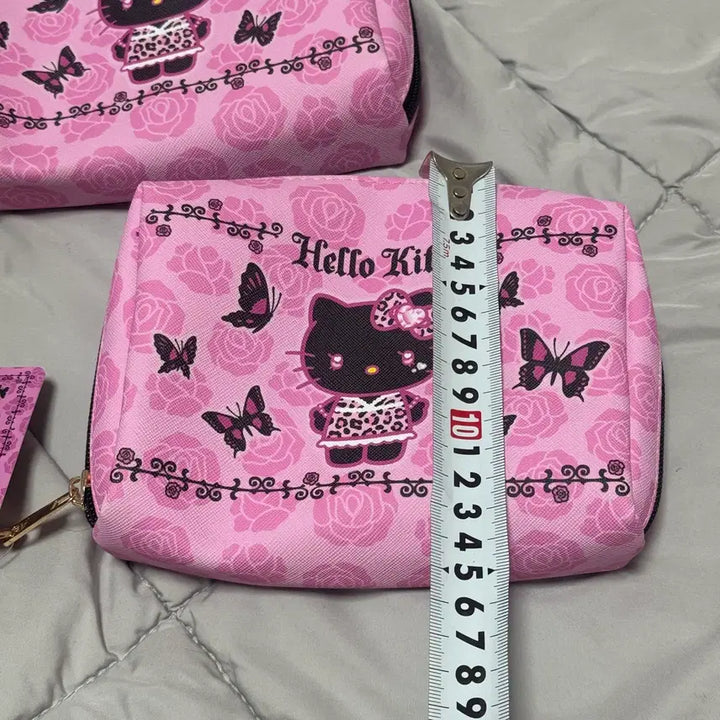 [BUNJANG] Hello Kitty Gal Cosmetic Pouch Leopard Butterfly Rose Pattern Pink / 헬로키티 갸루 호피 나비 장미 화장품 파우치