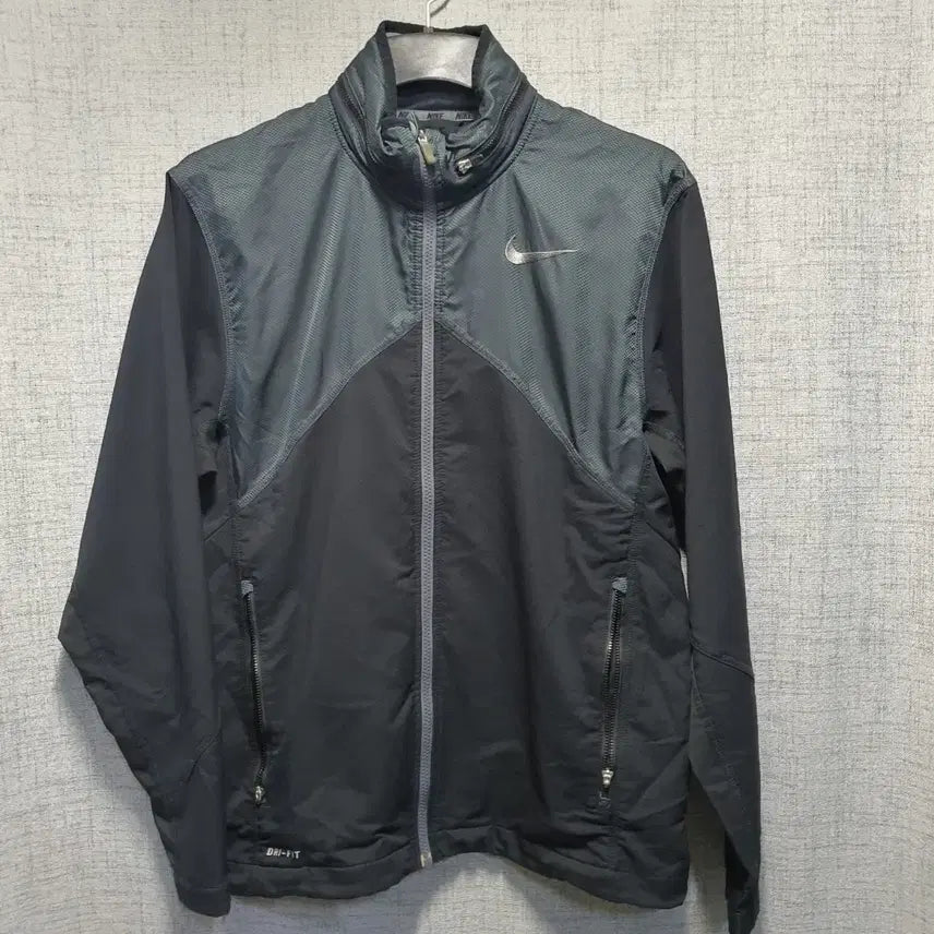 [BUNJANG] Nike Dri-FIT Swoosh Color-Block Windbreaker Jacket L / 나이키 스우시 드라이핏 배색 바람막이 L