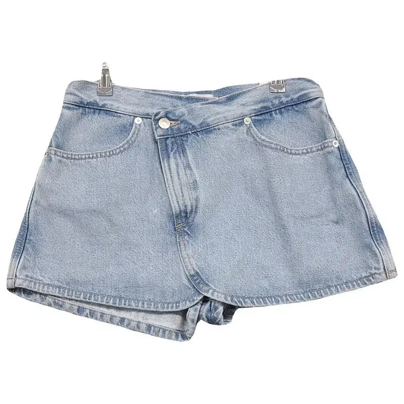 [BUNJANG] Zara Light Wash Denim Shorts (Size 28) / [새상품]자라 연청 데님 반바지 28