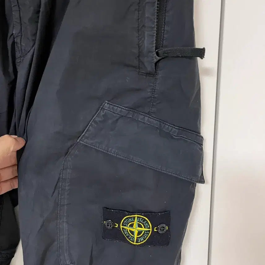 [BUNJANG] Stone Island Logo Patch Cargo Joggers W31 / 스톤아일랜드 와펜 카고 조거 W31사이즈