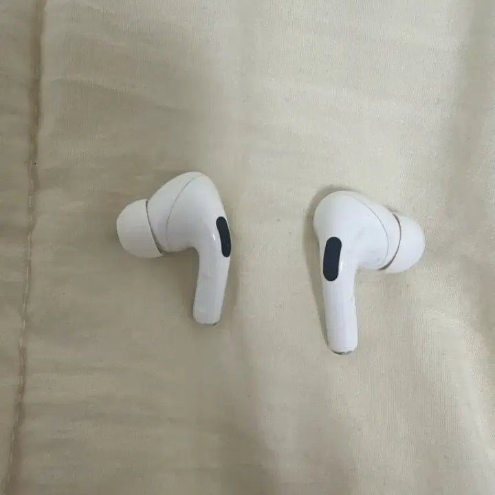 [BUNJANG] Apple AirPods Pro 2nd Gen USB-C Single Earbud / 에어팟 프로2 c타입 유닛