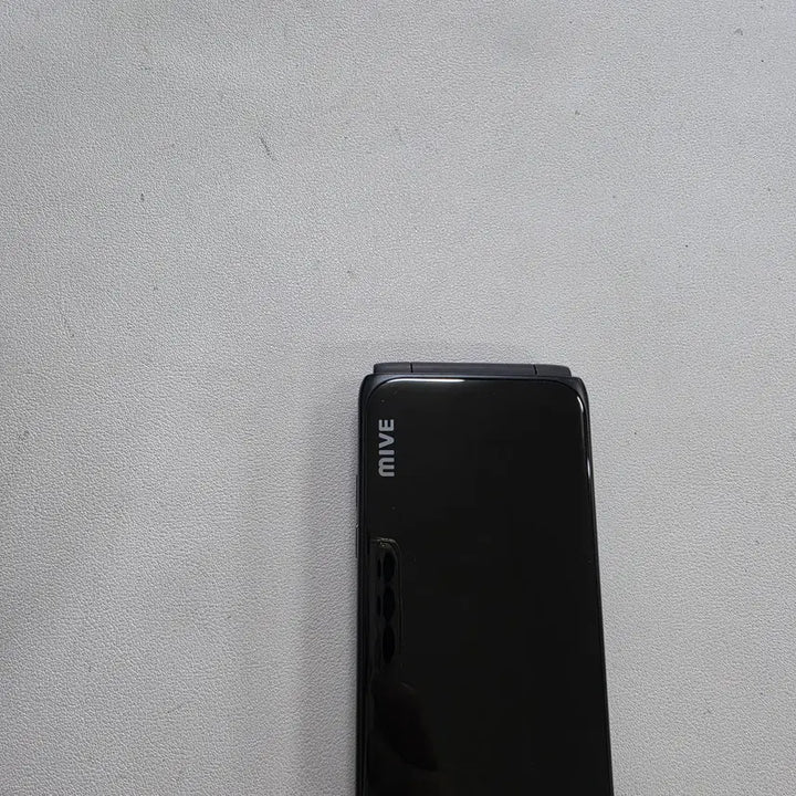 [BUNJANG] Samsung Galaxy Style Folder Black 32GB Used Phone / 갤럭시 스타일폴더 블랙 S급 무잔상 정상공기기 중고폰