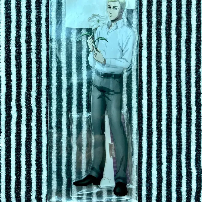 [BUNJANG] Attack on Titan Erwin Smith Large Acrylic Standee / 진격의 거인 엘빈 스미스 아크릴 스탠드