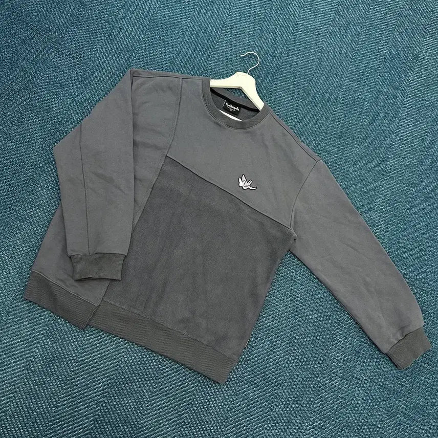 [BUNJANG] Mark Gonzales Crewneck Sweatshirt / [L] 마크곤잘레스 맨투맨 만원샵