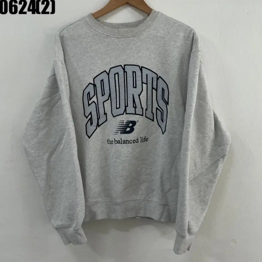 [BUNJANG] New Balance Sweatshirt / 뉴발 맨투맨
