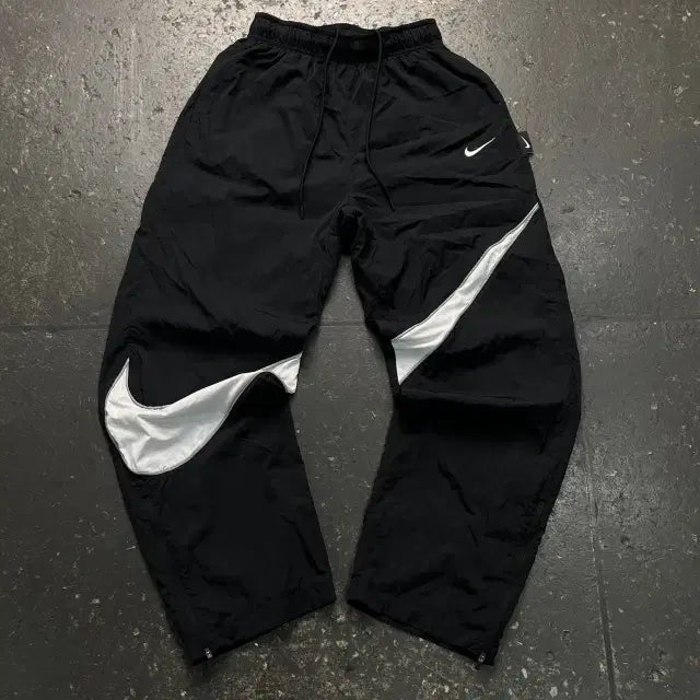 [BUNJANG] Nike Big Swoosh Nylon Pants / 100 나이키 빅스우시 나일론 팬츠