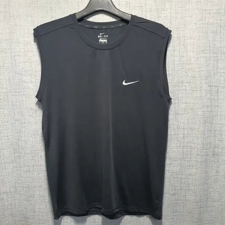 [BUNJANG] Nike Swoosh Dri-FIT Sleeveless T-Shirt XL / 나이키 스우시 드라이핏 민소매 티셔츠 XL