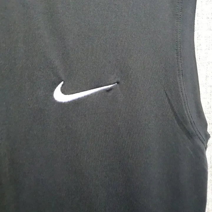 [BUNJANG] Nike Swoosh Dri-FIT Sleeveless T-Shirt XL / 나이키 스우시 드라이핏 민소매 티셔츠 XL