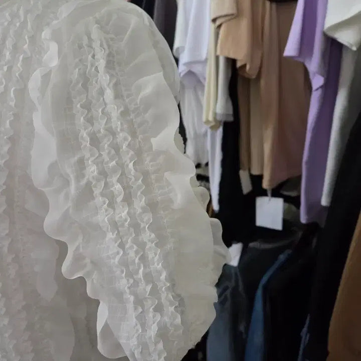 [BUNJANG] Frill Blouse White / 프릴 블라우스 흰색