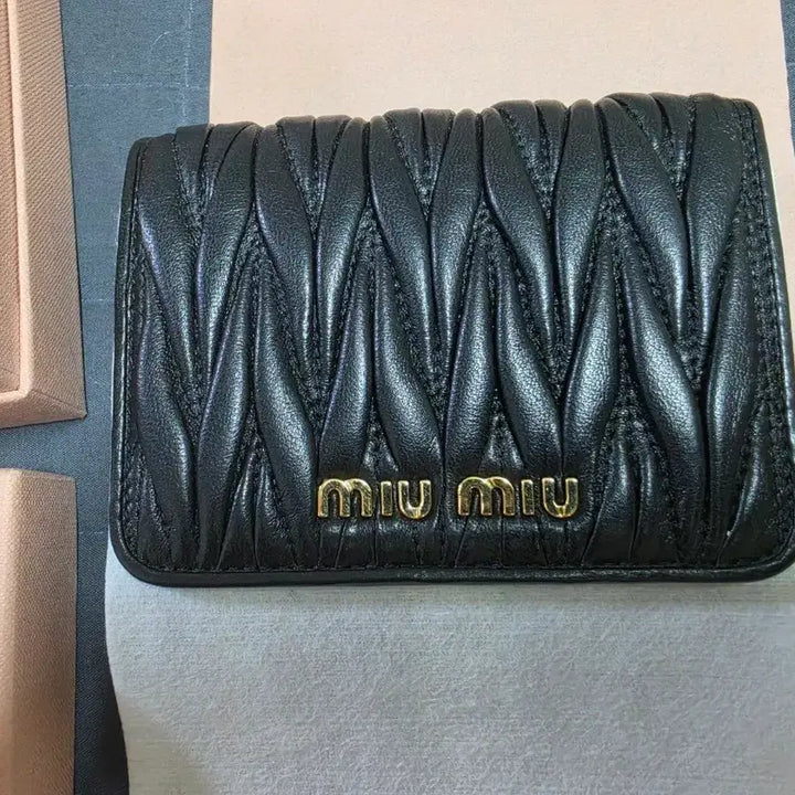[BUNJANG] Miu Miu Matelassé Wallet Black 5MH016 Unused Full Set / 미우미우 마테라쎄 지갑 블랙 5MH016 미사용 풀구성