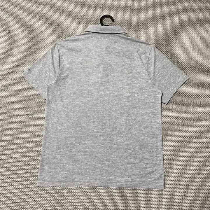 [BUNJANG] Columbia Short-Sleeve Collar T-Shirt Size L (100) / L 컬럼비아 반팔 카라티셔츠 B.8252