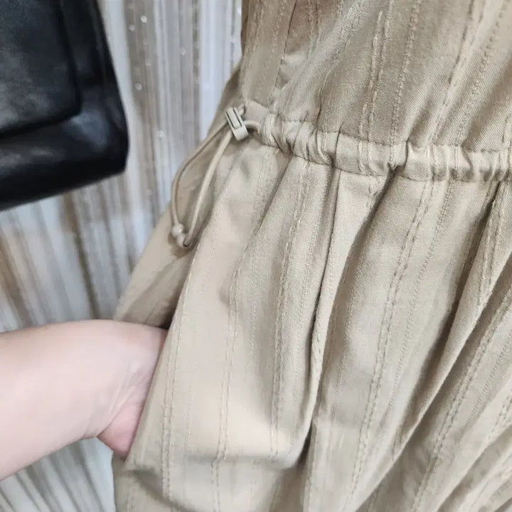 [BUNJANG] Olive des Olive Beige Button Midi Dress (Size 55-66) / 올리브 데 올리브 55ㅡ66가능  베이지색 버튼 원피스