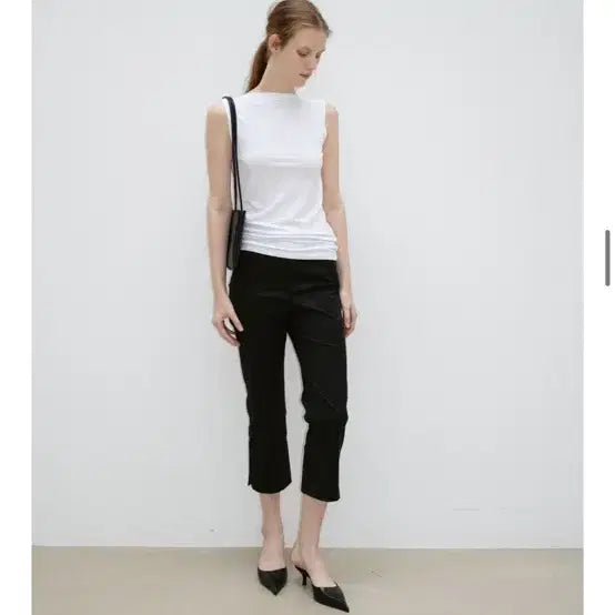 [BUNJANG] Monoha Cropped Slim Pants Black Size 1 / 모노하 크롭슬림팬츠 black 1사이즈