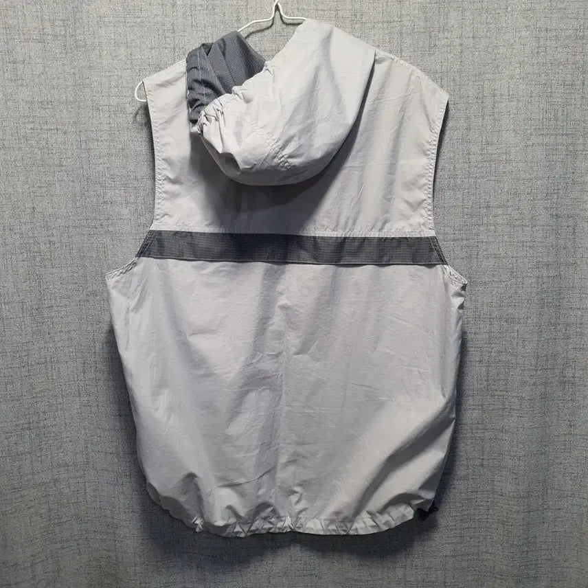 [BUNJANG] Reebok Hooded Vest Windbreaker Size 100 / 리복  바람막이 후드 조끼 베스트 100