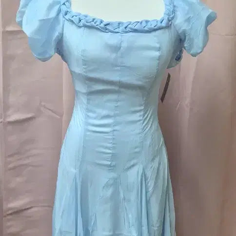 [BUNJANG] Sky Blue Puff Sleeve Square Neck Midi Dress / 하늘색 퍼프 소매 스퀘어넥 원피스