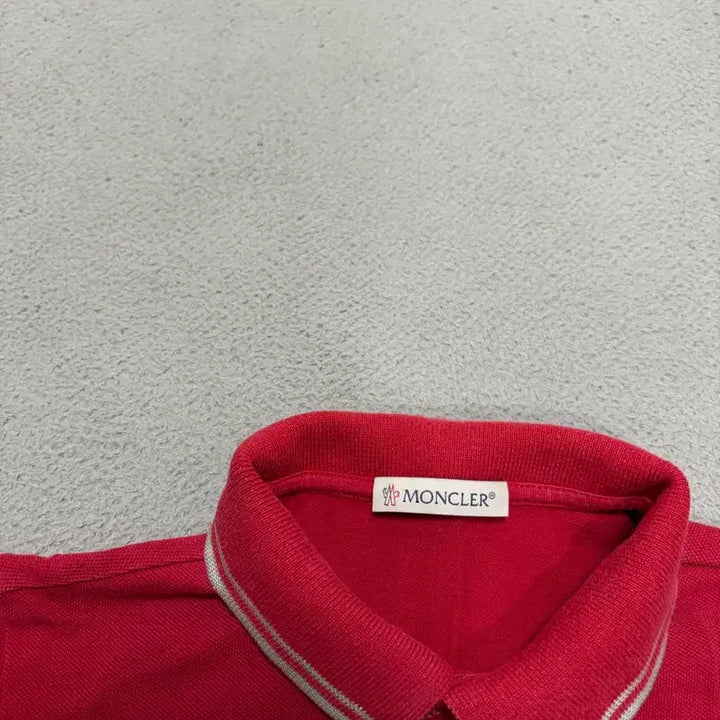 [BUNJANG] Moncler Kids Genuine Logo Polo Shirt (Ages 5-6) / 몽클레어 키즈 5-6살 와펜 폴로셔츠 정품