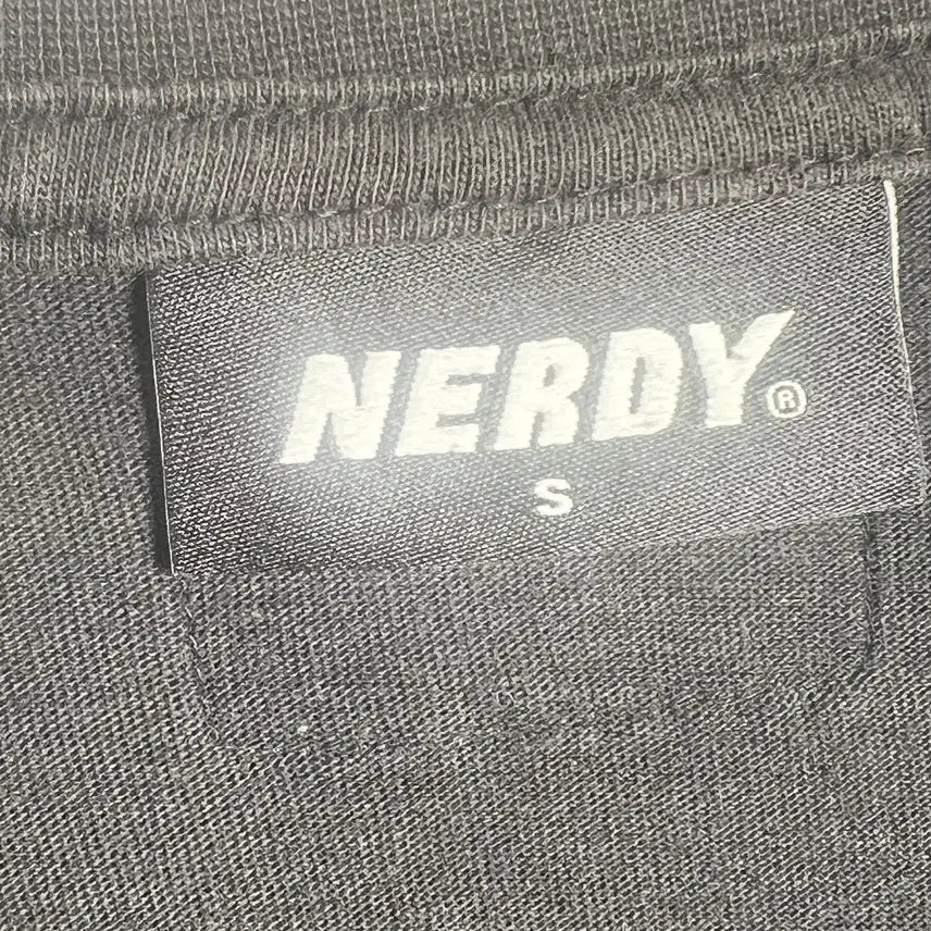 [BUNJANG] Nerdy Black Short Sleeve T-Shirt Size S / NERDY 널디 블랙 반팔 티셔츠 S