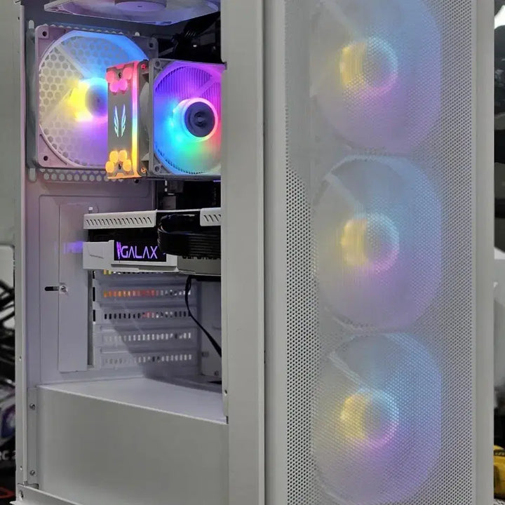 [BUNJANG] Gaming Desktop PC - Intel i5 9400F, RTX 2060, Black &amp; White Air-Cooled / i5 9400F/RTX 2060 블랙&amp;화이트 공냉 게이밍 컴퓨터 본체
