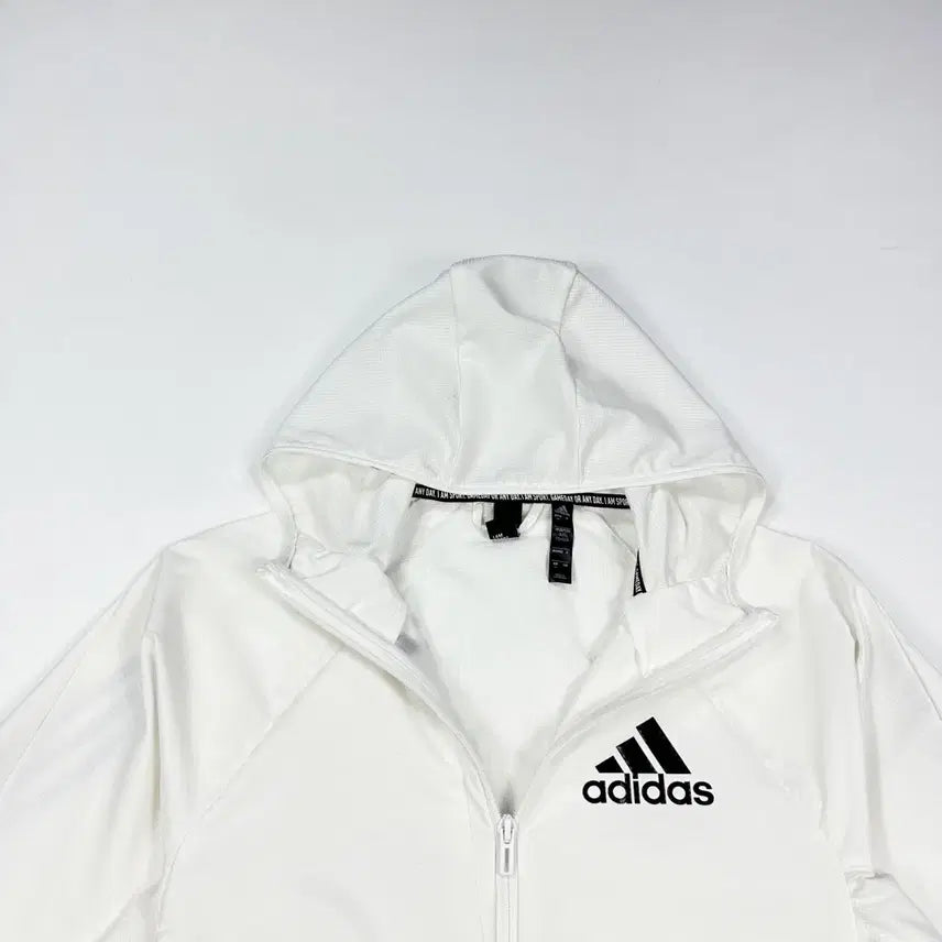 [SOLD OUT] 아디다스 오리지널 화이트 바람막이 자켓 (M)
