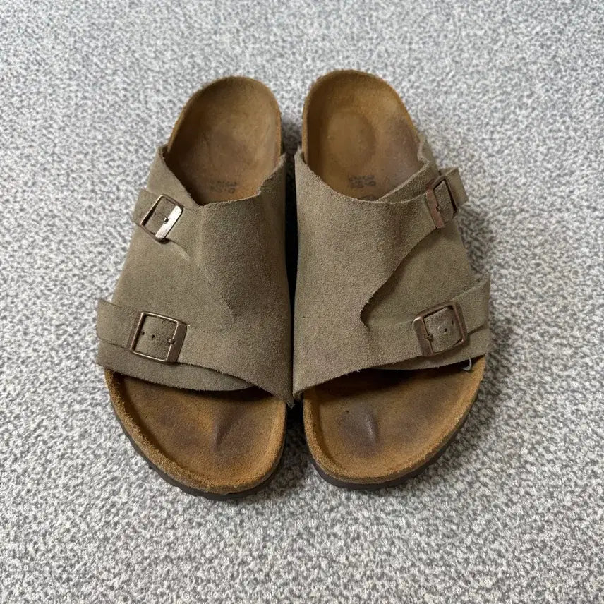 [SOLD OUT] [정가 20만원] 버켄스탁 취리히 스웨이드 39 250