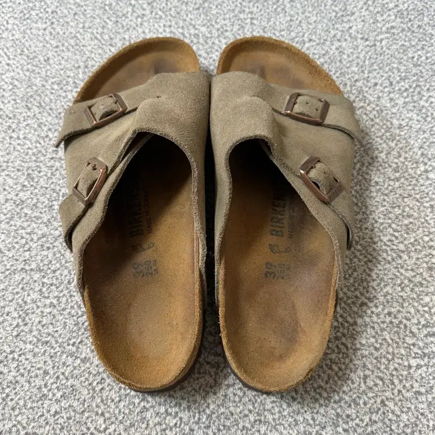 [SOLD OUT] [정가 20만원] 버켄스탁 취리히 스웨이드 39 250