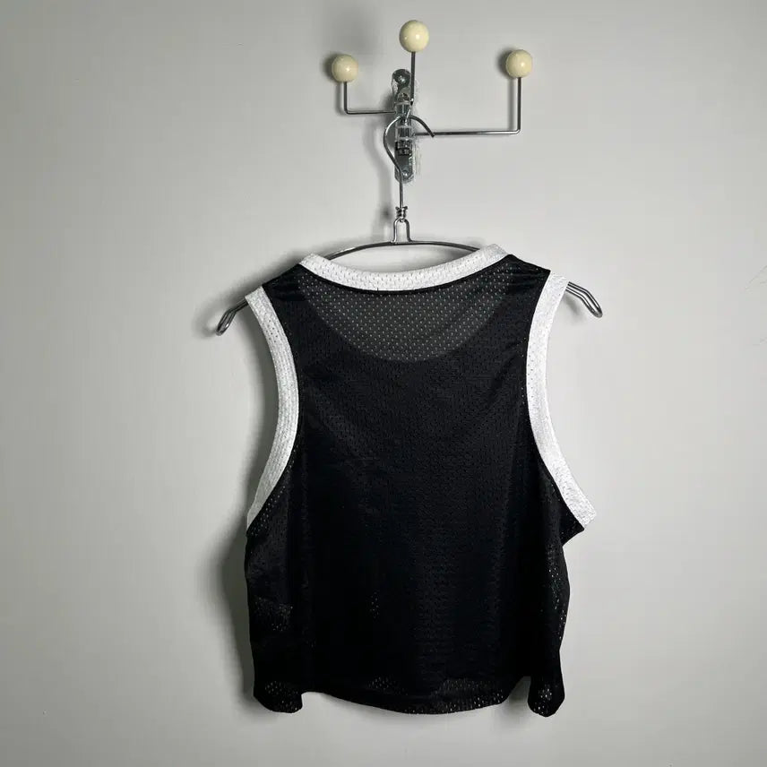 [SOLD OUT] 마르디 메크르디 블랙 메쉬 크롭 나시