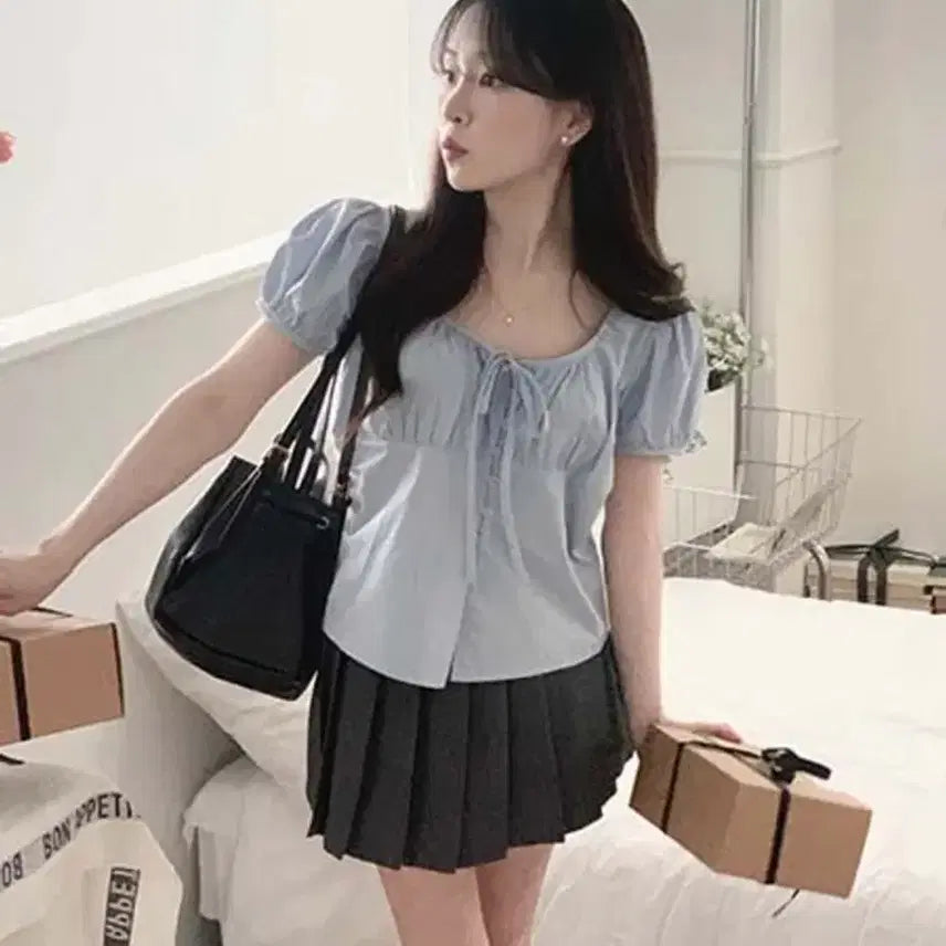 [SOLD OUT] 셔링 리본 블라우스