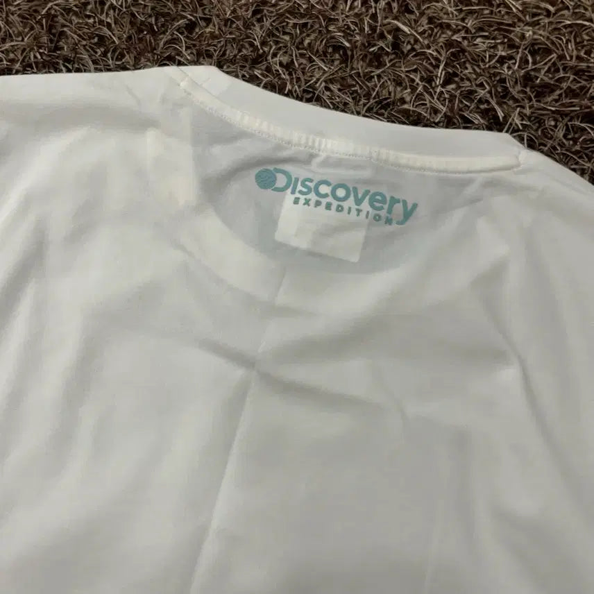 [SOLD OUT] 100 디스커버리 화이트 반팔 티셔츠