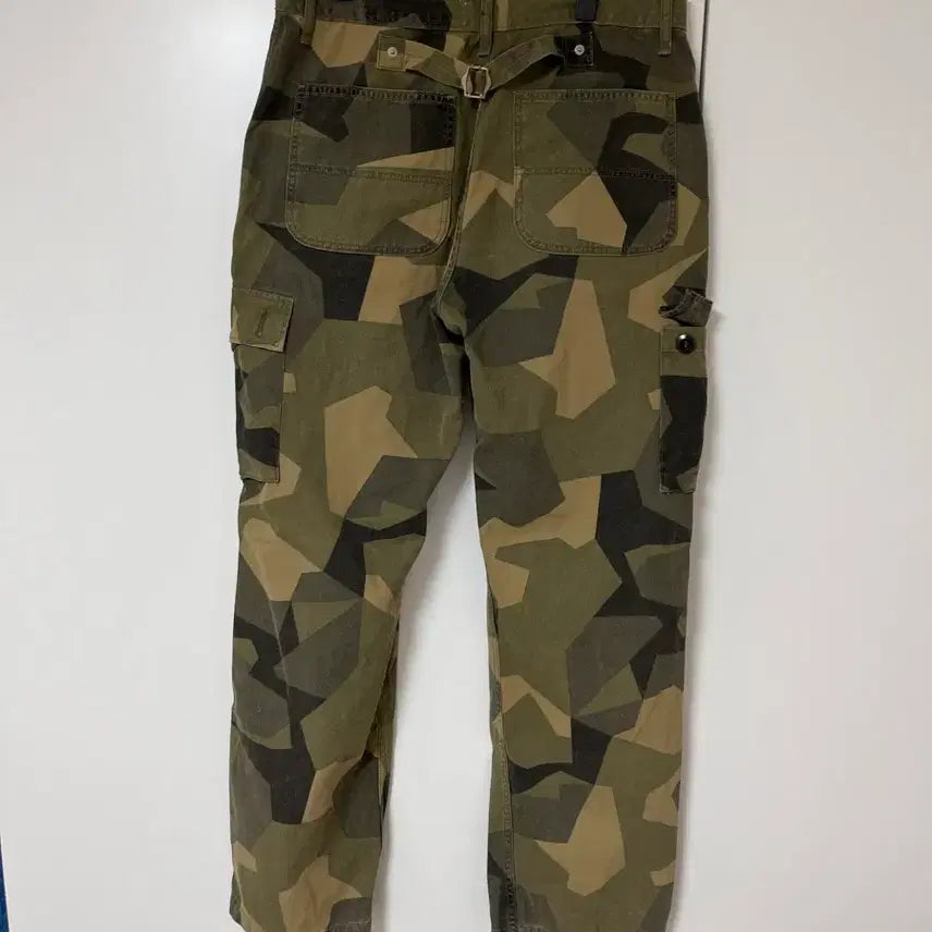 [SOLD OUT] 엔벨로프 카모 카고 팬츠