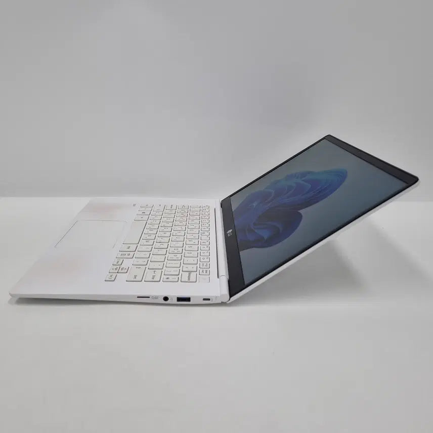 [SOLD OUT] LG 그램14 14ZB995-GP50ML i5 16GB 256GB 3