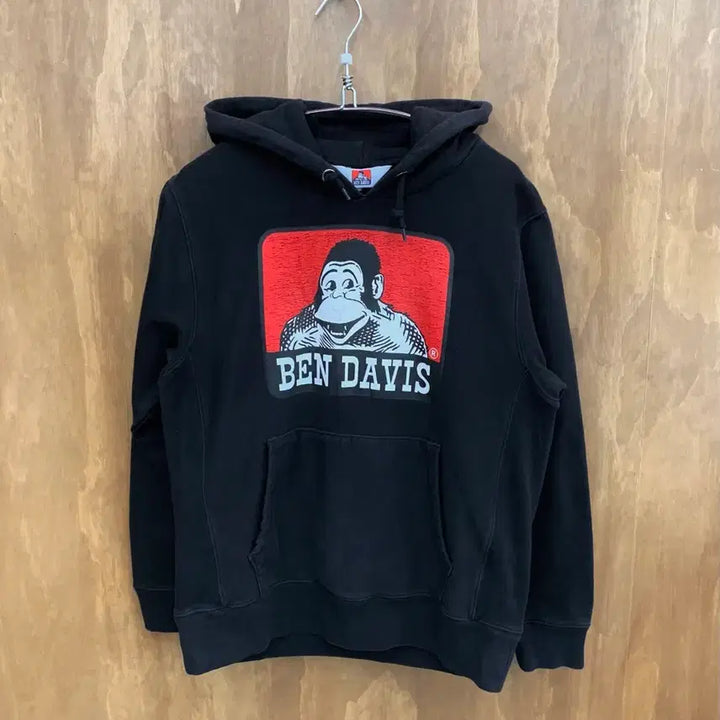 [SOLD OUT] 밴데이비스 빅로고 후드티
